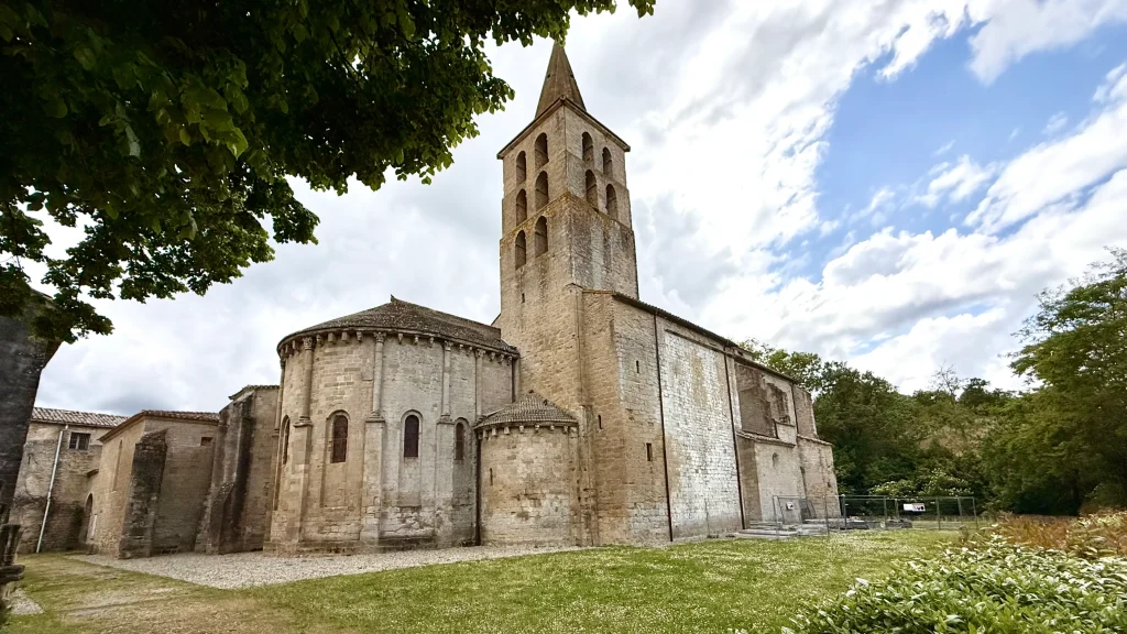 Abbaye-cathédrale de Saint-Papoul, visite patrimoniale à quelques kilomètres de Castelnaudary dans le Lauragais